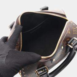 مملوكة مسبقًا {"name": "Louis Vuitton Speedy Trunk 20 Handbag Coated Canvas And Leather Monogram Brown Black", "name_ar": "حقيبة لوي فيتون سبيدي ترانك 20 قماش مغلف وجلد مونوغرام بني أسود"}