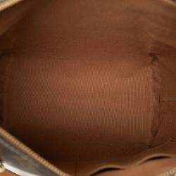 مملوكة مسبقًا حقيبة لويس فيتون بني مونوجرام توتالي PM