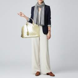 مملوكة مسبقًا Louis Vuitton Alma PM Blanc Corail Monogram Vernis Bag