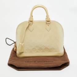 مملوكة مسبقًا Louis Vuitton Alma PM Blanc Corail Monogram Vernis Bag