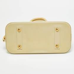 مملوكة مسبقًا Louis Vuitton Alma PM Blanc Corail Monogram Vernis Bag