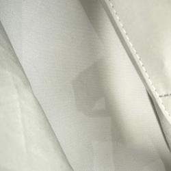 مملوكة مسبقًا حقيبة لوي فيتون سكاي أون ذا غو من قماش نيلون بمونوغرام أبيض MM