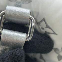 مملوكة مسبقًا حقيبة لوي فيتون سكاي أون ذا غو من قماش نيلون بمونوغرام أبيض MM