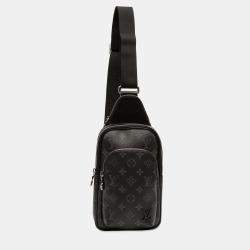 مملوكة مسبقًا Louis Vuitton Black Monogram Eclipse Avenue Slingbag PM