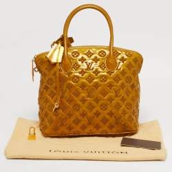 مملوكة مسبقًا Louis Vuitton Lock It PM Mustard Monogram Fascination Bag