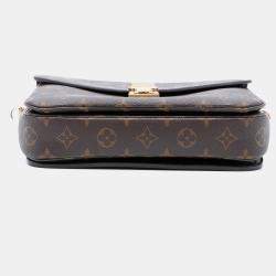 مملوكة مسبقًا حقيبة لوي فيتون بوشت مونغرام بُنية