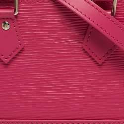 مملوكة مسبقًا حقيبة لوي فيتون ألما نانو إبيد جلد وردي ساخن