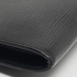 Pre Owned Louis Vuitton Pochette Accessoires Black Epi Leather Bag