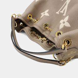 مملوكة مسبقًا حقيبة لويس فويتون باندل ليفرمونوجرام تورترل كريم جلد إمبريانت