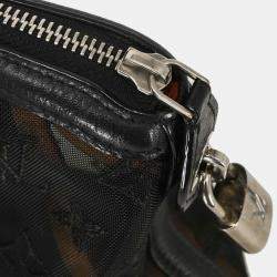 مملوكة مسبقًا حقيبة لويس فيتون لوكيت شفافة مونوغرام سوداء