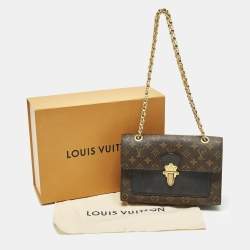 مملوكة مسبقًا Louis Vuitton Victoire Black Monogram Canvas Bag