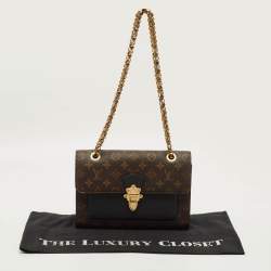 مملوكة مسبقًا حقيبة لويس فيتون فيكتوار قماش مونوغرام أزرق بحري