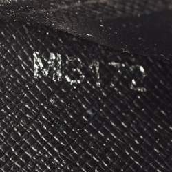 مملوكة مسبقًا محفظة لويس فيتون إيبور إيفوري زيبي جلدية