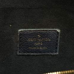 مملوكة مسبقًا حقيبة لويس فويتون فيكتوار قماش مونوغرام أسود