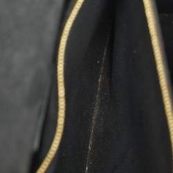 مملوكة مسبقًا حقيبة لويس فويتون فيكتوار قماش مونوغرام أسود