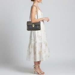 مملوكة مسبقًا حقيبة لويس فويتون فيكتوار قماش مونوغرام أسود