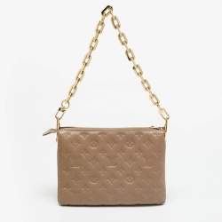 مملوكة مسبقًا حقيبة لويس فيتون كوسين PM منقوشة مونوجرام لون رمادي فاتح