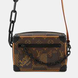 مملوكة مسبقًا Louis Vuitton Damier Giant Monogram Mini Soft Trunk Shoulder Bag