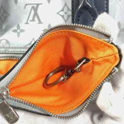 مملوكة مسبقًا حقيبة بوسطن لوي فيتون ساتالايت كييبال باندوليير 50 كانفاس جلدي فضي مونوجرامي