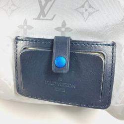 مملوكة مسبقًا حقيبة بوسطن لوي فيتون ساتالايت كييبال باندوليير 50 كانفاس جلدي فضي مونوجرامي