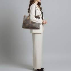 Pre Owned حقيبة لويس فويتون اون ذا غو قماش المونوغرام العكسي العملاق إم إم