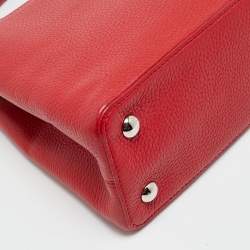 مملوكة مسبقًا Louis Vuitton Capucines PM Rubis Taurillon Leather Top Handle Bag