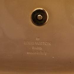 مملوكة مسبقًا Louis Vuitton Sobe Rose Florentine Vernis Clutch