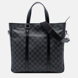 مملوكة مسبقًا Louis Vuitton Black Damier Graphite Tadao PM