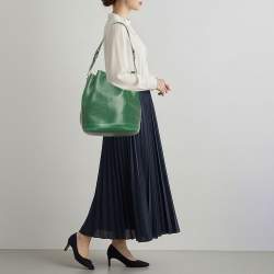 Pre Owned Louis Vuitton Noe Borneo Green Epi Leather Bag