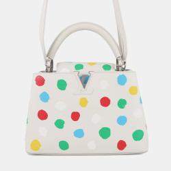 مملوكة مسبقًا حقيبة لويس فيتون كابوسينس Lvxyk جلد توريلون منقطة مطلية أبيض/متعدد الألوان بحجم بي بي