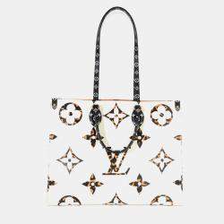 مملوكة مسبقًا Louis Vuitton White Giant Monogram Jungle Canvas Onthego GM