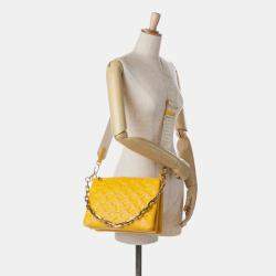 مملوكة مسبقًا حقيبة لوي فيتون كوسان برينت مونوغرام صفراء