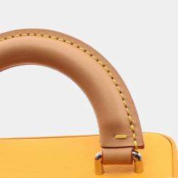 مملوكة مسبقًا Louis Vuitton Vertical Box Trunk Saffron Leather Shoulder Bag