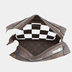 مملوكة مسبقًا Louis Vuitton Brown Monogram Chess Soft Trunk