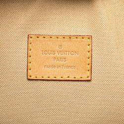 مملوكة مسبقًا Louis Vuitton White Damier Azur Figheri GM