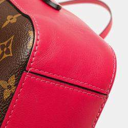 مملوكة مسبقًا حقيبة لويس فيتون سانتونج مونوغرام بني أحمر