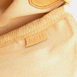 Pre Owned حقيبة لوي فيتون بيضاء دامييه أزور فيفوريت وسط