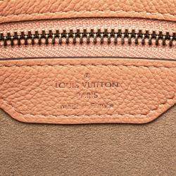 مملوكة مسبقًا Louis Vuitton Pink Monogram Mahina Selene PM