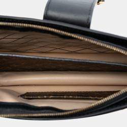 مملوكة مسبقًا Louis Vuitton Brown Monogram Reverse Trunk Clutch