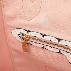 مملوكة مسبقًا حقيبة لوي فيتون نيفرفول مونوغرام عملاق أحمر MM