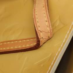 مملوكة مسبقًا حقيبة لوي فيتون كاتالينا مونوغرام فيرنيه أبيض مرجاني EW 