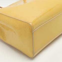 مملوكة مسبقًا حقيبة لوي فيتون كاتالينا مونوغرام فيرنيه أبيض مرجاني EW 