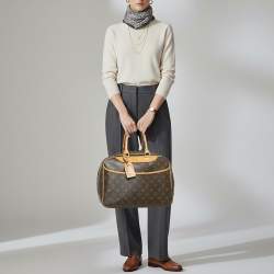 مملوكة مسبقًا حقيبة لويس فيتون دوفيل قماش مونوغرام