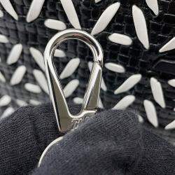 Pre Owned Louis Vuitton Capucines Noir/White Leather Size BB