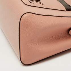 مملوكة مسبقًا حقيبة لوي فيتون ماريل بي بي إبي جلد تريانوم وردية