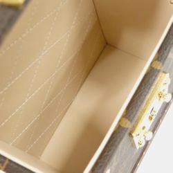 مملوكة مسبقًا Louis Vuitton Monogram Camera Box Shoulder Bag