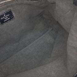 مملوكة مسبقًا حقيبة لوي فويتون كارغو بي إم جلد أسود