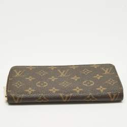مملوكة مسبقًا Louis Vuitton Zippy Monogram Canvas Wallet