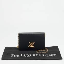 مملوكة مسبقًا Louis Vuitton Twist Belt Black Epi Leather Chain Pouch