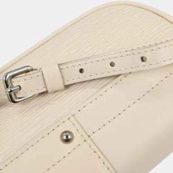 Pre Owned Louis Vuitton White Epi Pochette Montaigne Handbag